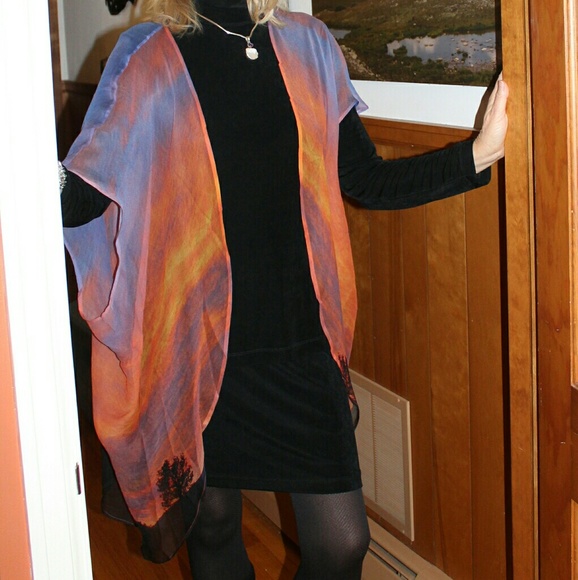 SOLD!! 💘 KIMONO Sunset Gorgeous sheer sexy chic! - Picture 3 of 8